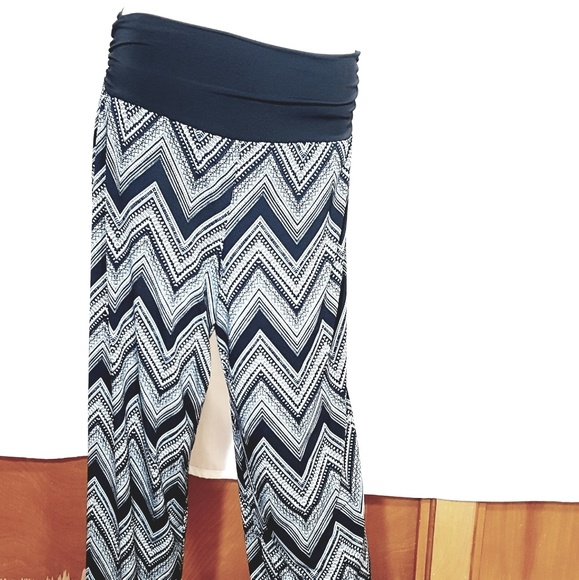 Beautiful Apt.9 Women's Pant - Picture 3 of 8